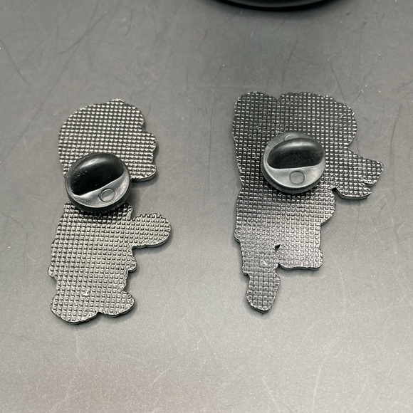 Bart Simpson and Milhouse Karate pins - Picture 2 of 2